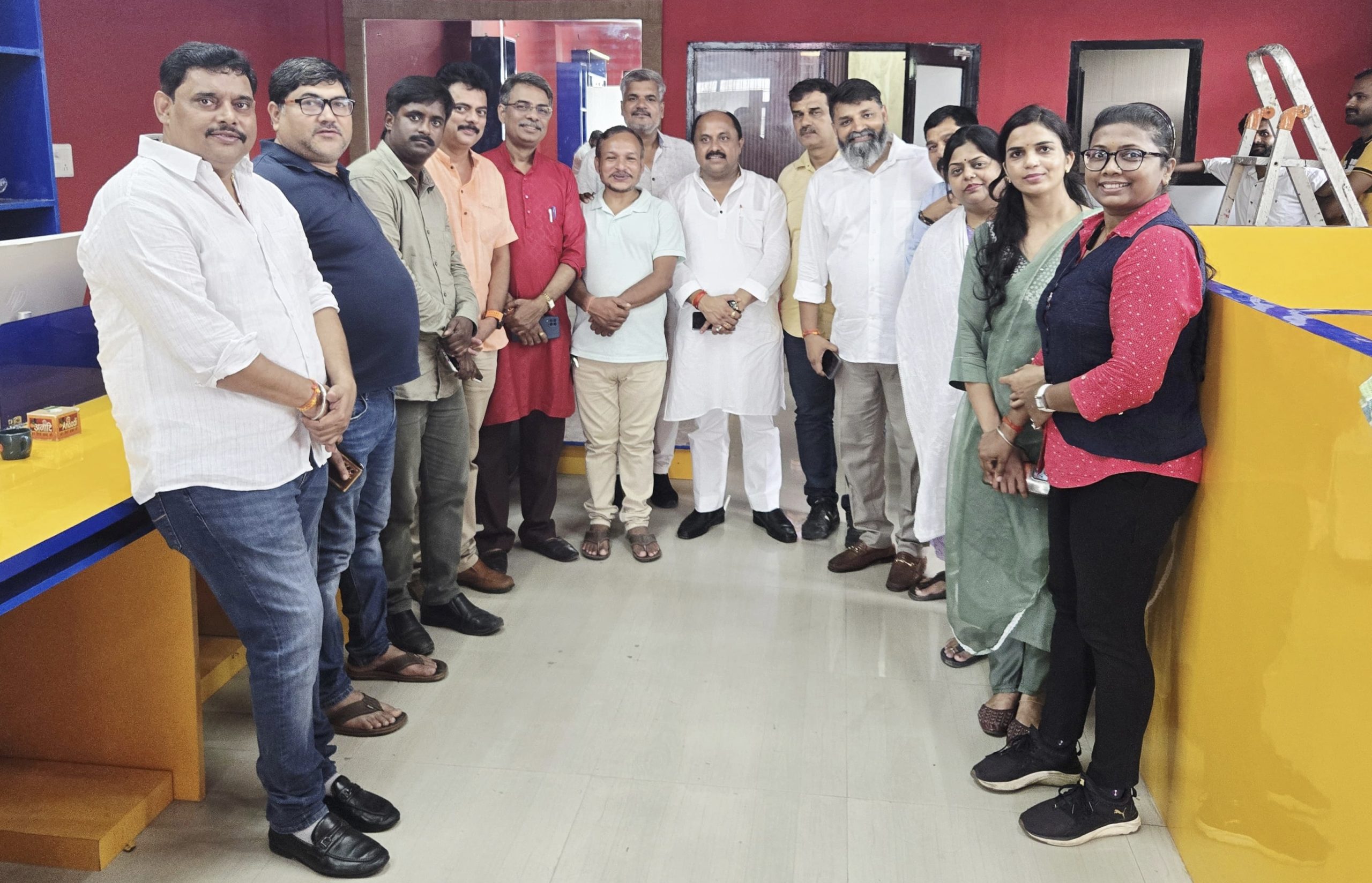 You are currently viewing ऊर्जस्वी कुलश्रेष्ठ कुटुंब की समीक्षा बैठक सम्पन्न – जताया मुख्यमंत्री का आभार